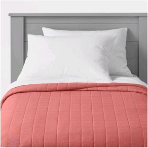 Pillowfort Full/Queen Box Stitch Microfiber Kids' Quilt Faded Rose